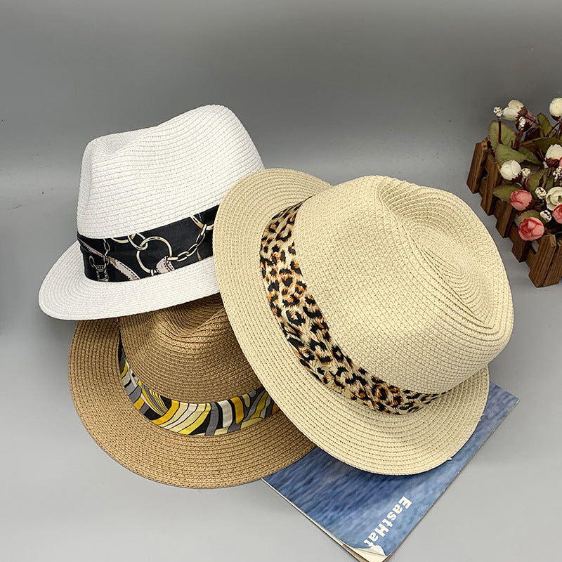 Women’s Summer Beach Sun Hat British Vintage Leopard Print Flat Brim Paper Straw Hat Elegant Fashion Vacation Fedora Cap