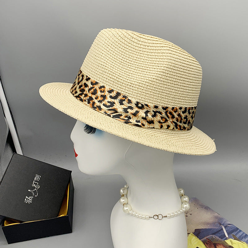 Women’s Summer Beach Sun Hat British Vintage Leopard Print Flat Brim Paper Straw Hat Elegant Fashion Vacation Fedora Cap